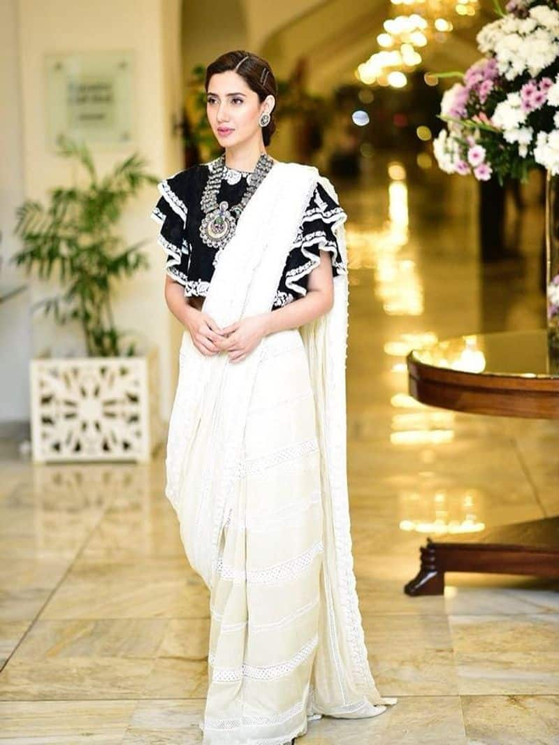 pakistani actress mahira khan latest saree designer saree zkamn