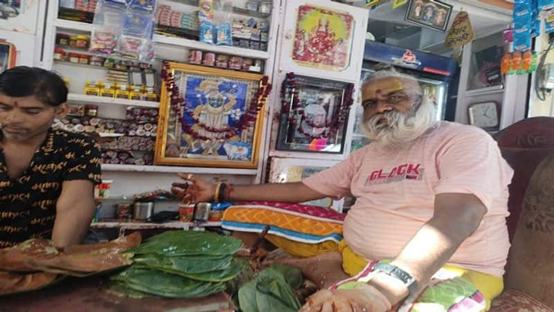 This paan seller Phoolchand from rajasthan who wears gold worth rs 2 crore become the talk of the town smp