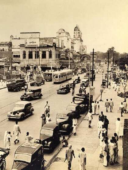 <p>भारत की इकोनॉमी की रीढ़ लघु और कुटीर उद्योग को अंग्रेजों ने तोड़ दिया, संसाधनों का दोहन किया। बेरोजगारी बढ़ी। एग्रीकल्चर पर दबाव बढ़ा। <br />
 </p>
