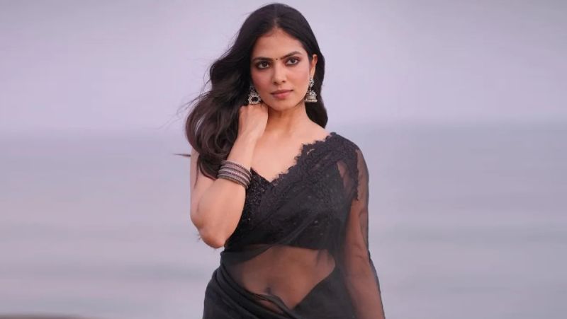 Malavika Mohanan reveals Mammootty's role in her debut film dmn