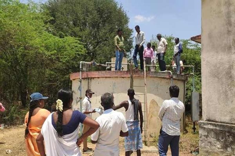 Cow dung not mixed in drinking water tank of Sangamviduthi, Pudukottai sgb