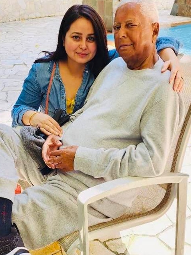 Rohini Acharya with lalu yadav Rohini Acharya with lalu yadav