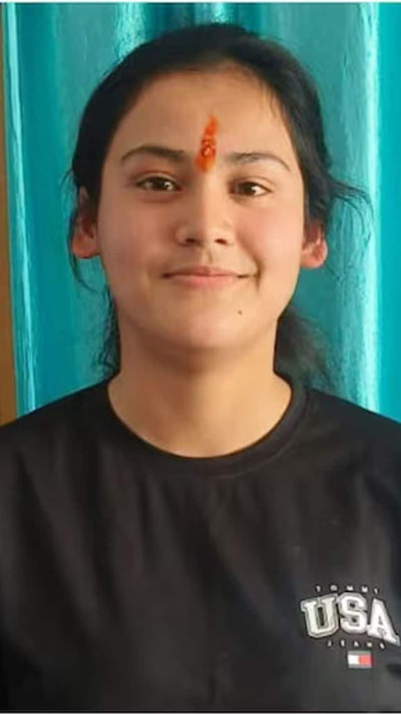 Young Achievers Priyanshi Rawat UBSE Topper Dreams of Joining the Indian Air Force iwh