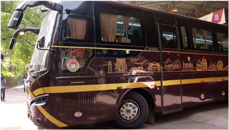 navakerala bus started its service