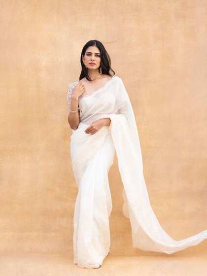 व्हाइट ऑर्गेनसा साड़ी (White Organza Saree)