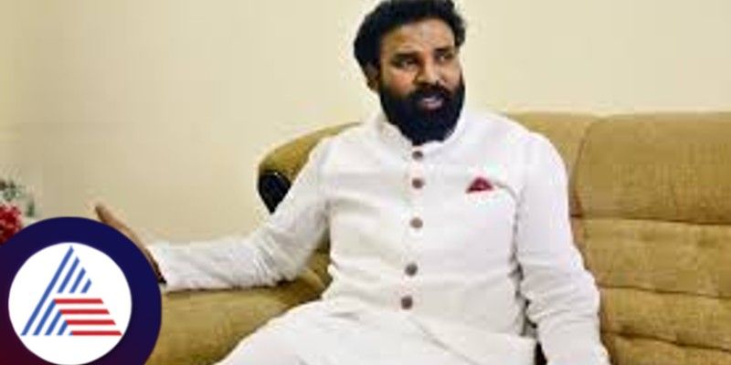 Former Minister B Sriramulu Slams Minister Zameer Ahmed Khan on Maternal Death Case in Ballari 