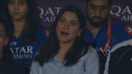 Anushka Sharma Reaction is trending in Social media During RCB vs GT 52nd IPL 2024 Match at M Chinnaswamy Stadium rsk