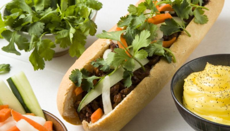 More than 500 people have been taken to hospital with suspected food poisoning after eating special banh mi in Vietnam