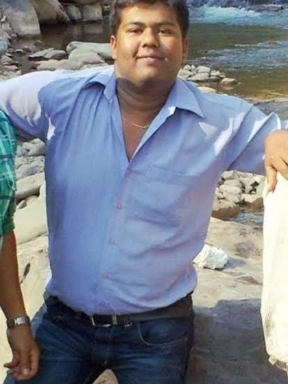 <p>Sahil Kumar Jain एक एंटरप्रेन्योर है जो अपने बढ़े हुए वज़न को लेकर परेशान थे।उनका वजन 125 किलो था जिसे साहिल ने घटाकर 75 किलो कर लिया। चलिए जानते हैं साहिल की Weight Loss Journey</p>

<p> </p>
