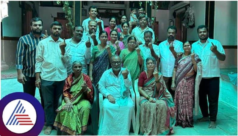 Kalaburagi former MLA Nagareddy patil all family members are voting in sedum sat