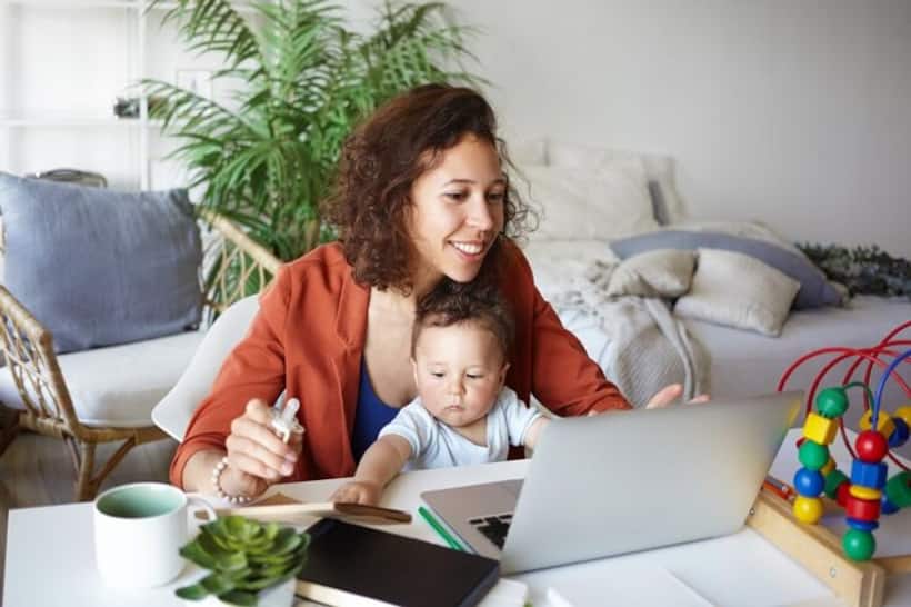 6 investment tips for mothers to financially secure their future