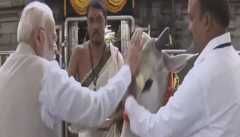 PM Modi performs Pooja, Darshan at Sri Raja Rajeshwara Swami Temple VEMULAWADA KRJ