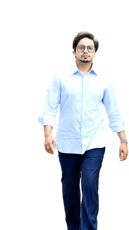 कौन हैं आकाश आनंद, जिन्होंने 5 महीने में ही तोड़ दिया बुआ का भरोसा
