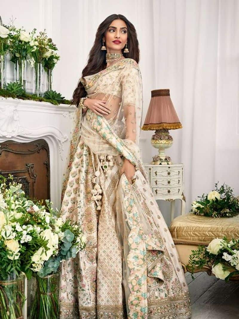 Sonam kapoor 8 latest designer lehenga zkamn