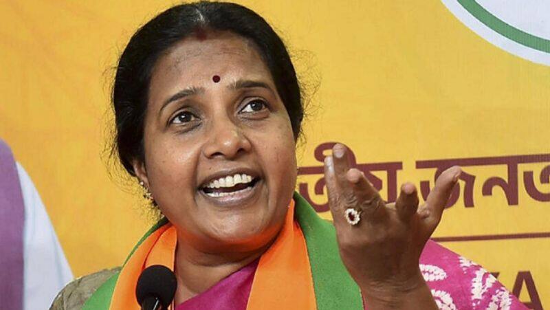 Vanathi Srinivasan has said that he will contest the PMK elections in Vikravandi constituency with faith in the people KAK