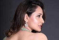 Pragya Jaiswal latest trendy  Backless Blouse design zkamn