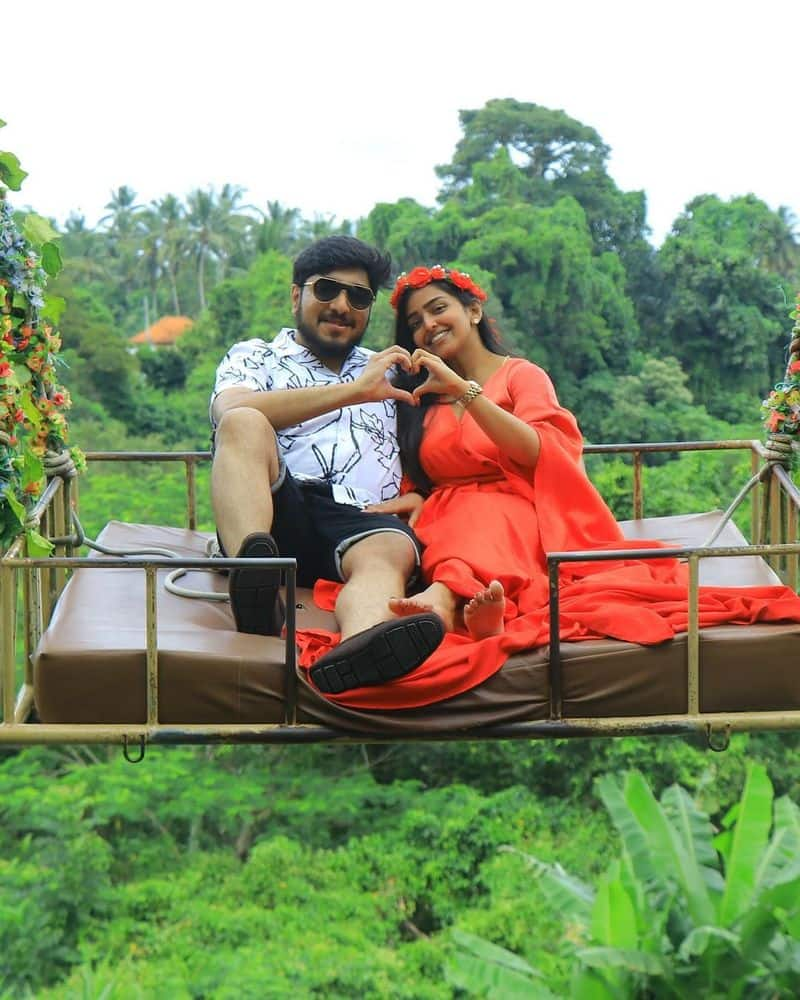 Kaustubha Mani Enjoying Honeymoon in Bali Indonasia pav