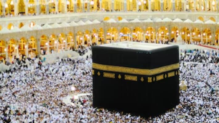 saudi authorities started to execute punishments for people violating hajj rules 