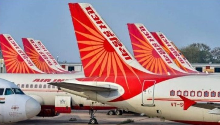 Air India express flight from Karipur to Sharjah getting delayed 