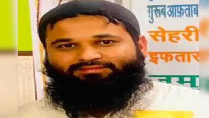 हर रात नए स्टूडेंट से शारीरिक संबंध ...