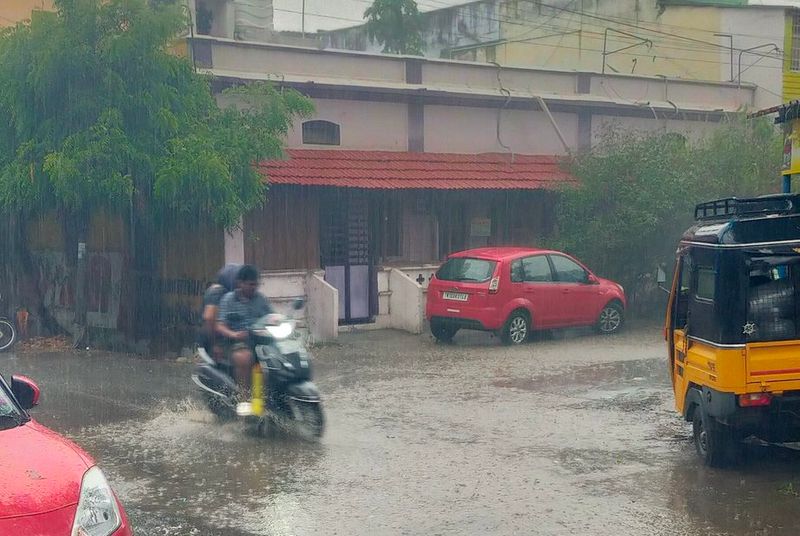 Heavy rain again in Tuticorin! Cool climate in Nellai and Kanyakumari due to rain sgb