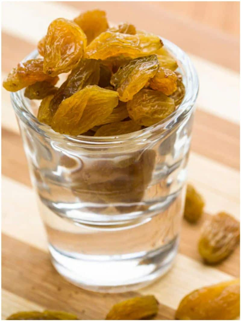 benefits-of-drinking-raisin-water-daily-for-health