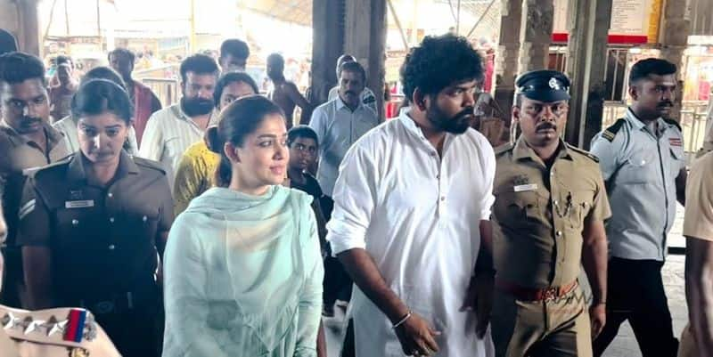 Lady superstar Nayanthara Tiruchendur Temple visit with her husband Vignesh Shivan gan