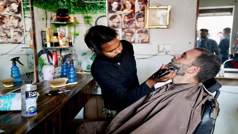 Rahul Gandhi gets his beard trimmed at local barbershop in Raebareli smp