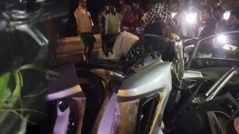 Hollywood movie style car Accident..  4 people killed in kalpakkam tvk