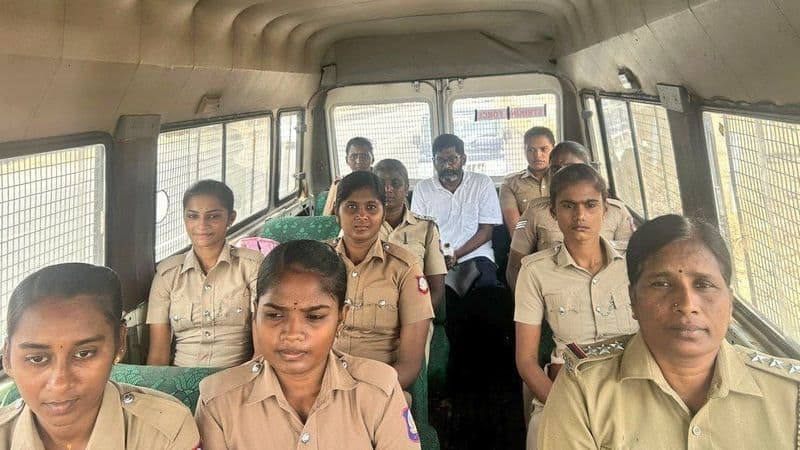 youtuber savukku shankar moved from coimbatore to trichy with lady police protection vel