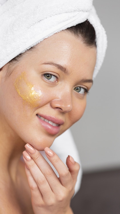 2. Lemon and Honey for Face