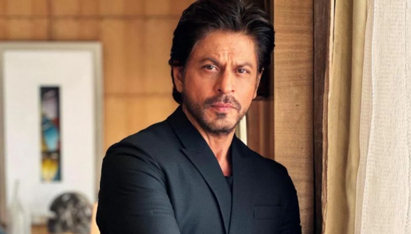 Shah Rukh Khan cute video gets attention hrk