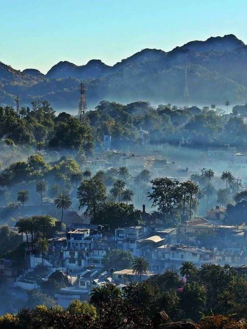 Rajasthan only Hill station highest peak of Aravali Mount Abu zkamn