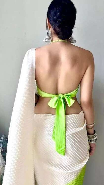नॉट बैकलेस ब्लाउज