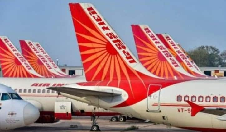  Air India flight from Delhi to San Francisco was delayed by twenty-four hours on Thursday passengers fainted 