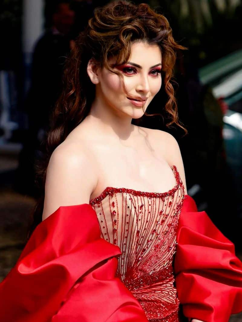 urvashi rautela glowing skin secrets beauty tips