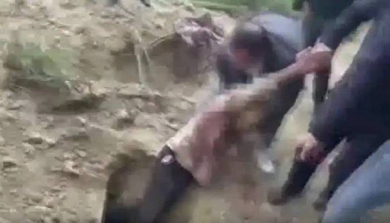 man buried alive rescued after four days 