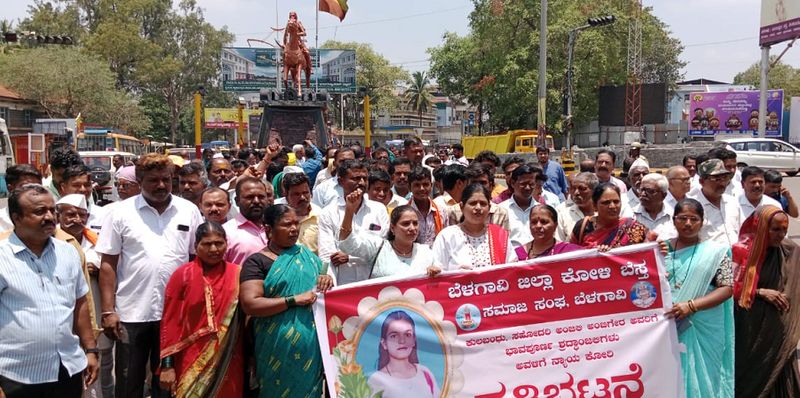 Protest that Anjali and Neha Encounter the killers at Belagavi gvd