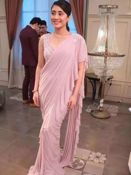 रफल साड़ी (Ruffle Saree)