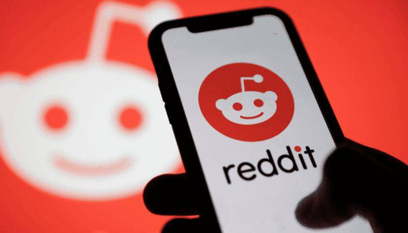 openAI and reddit are teaming up together in a new partnership