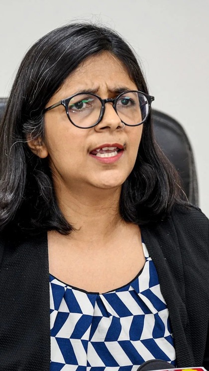 <p>मीडिया रिपोर्ट्स की माने तो राज्यसभा सांसद स्वाति मालीवाल 19 लाख 20हजार 520 रुपए की संपत्ति की मालकिन है। <br />
 </p>
