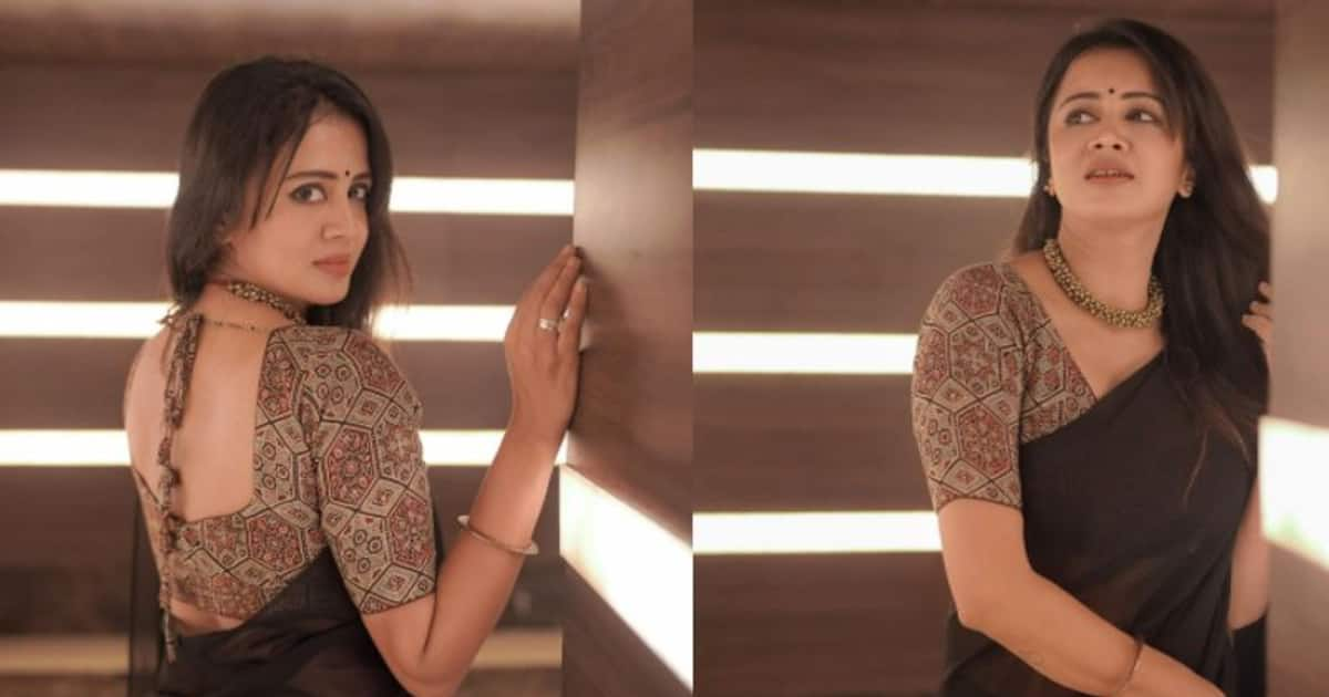 VJ Anjana Photoshoot : கருப்பு சேலை கட்டி நிற்கும் வெண்ணிலா ...