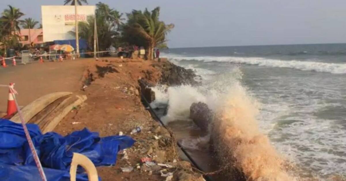 തിരുവനന്തപുരത്ത് ശക്തമായ മഴ; ശംഖുമുഖത്തും വലിയതുറയിലും വീടുകളില് ...