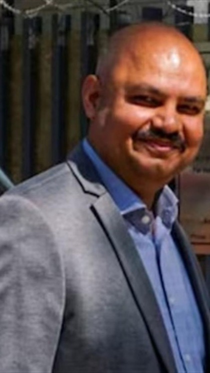 <p>दिल्ली के सिविल लाइंस थाने में विभव पर IPC की धारा 308, 341, 354 B, 506 और 509 के तहत FIR दर्ज की गई है। आईए जानते हैं इन धाराओं का क्या मतलब है और इनमें कितनी सजा हो सकती है।</p>

<p> </p>
