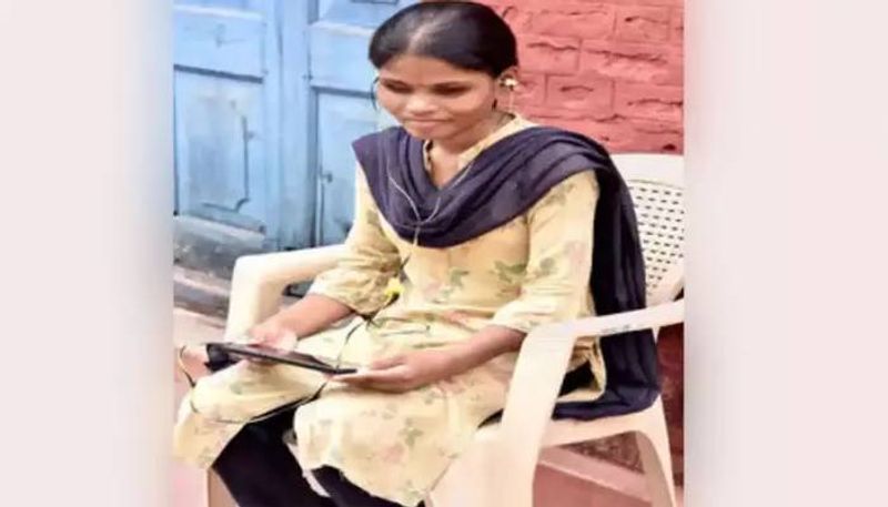 that abandoned blind girl Mala Papalkar from Maharashtra now clears mpsc exam