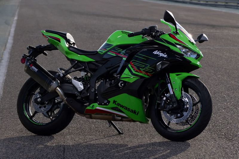 2025 Ninja ZX-4RR launched in India