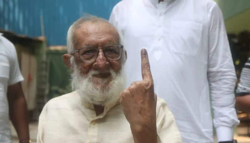 Lok Sabha Polls 2024 Dr G G Parikh 100 year old who has voted in every general election in India