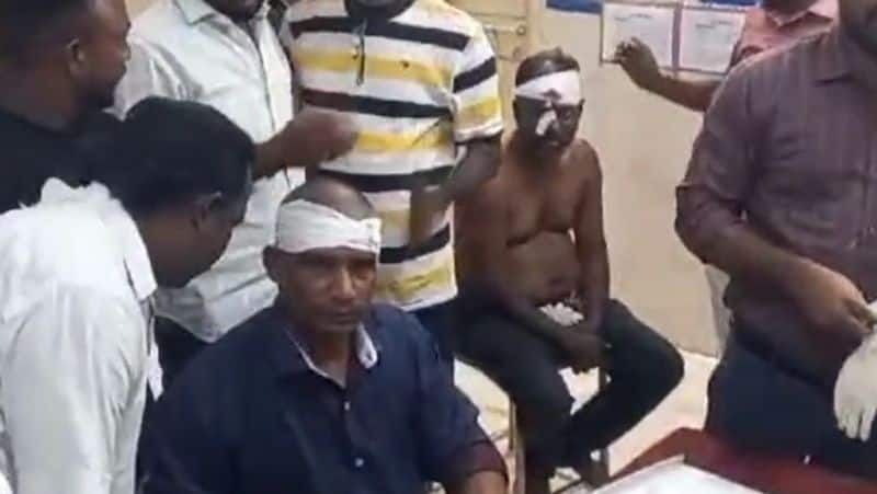 2 people including a banana seller were stabbed in Villupuram