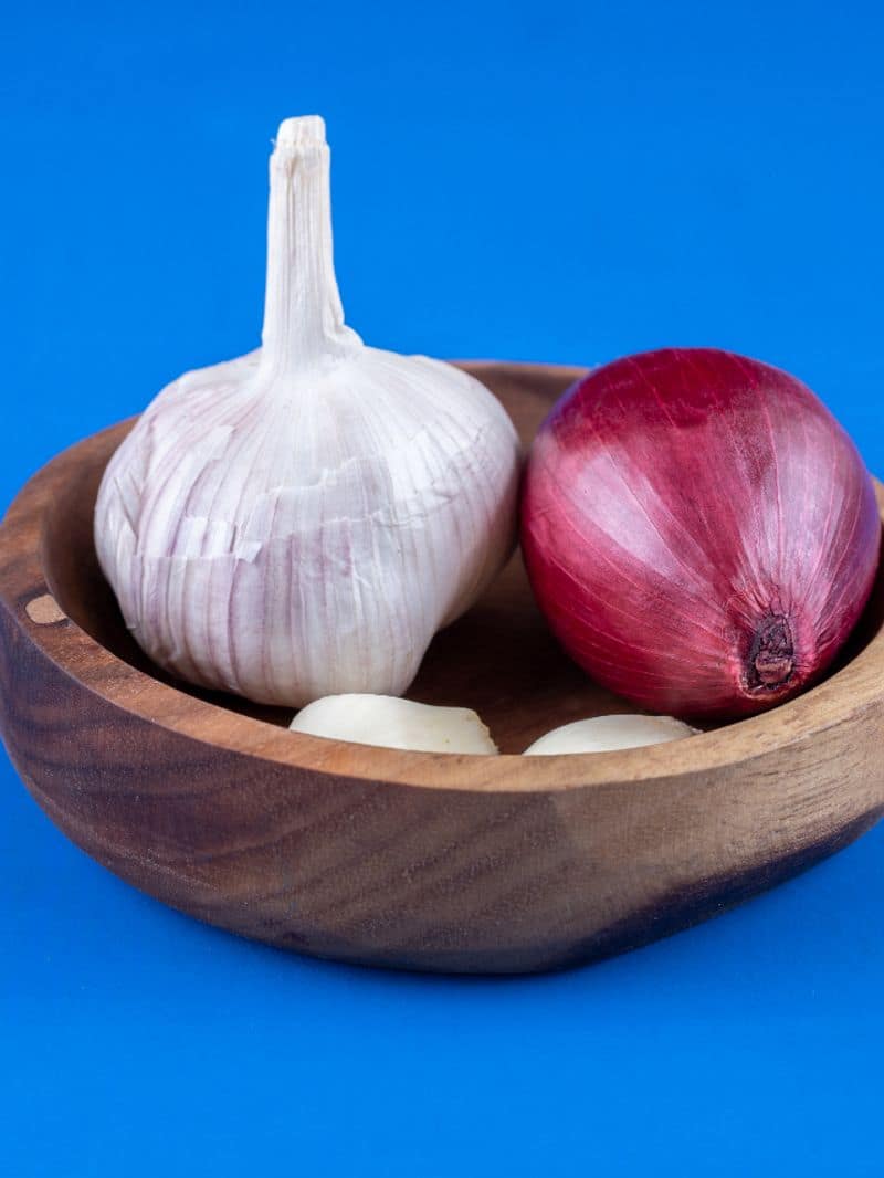 what happens to your body if you never eat onion and garlic for month sat