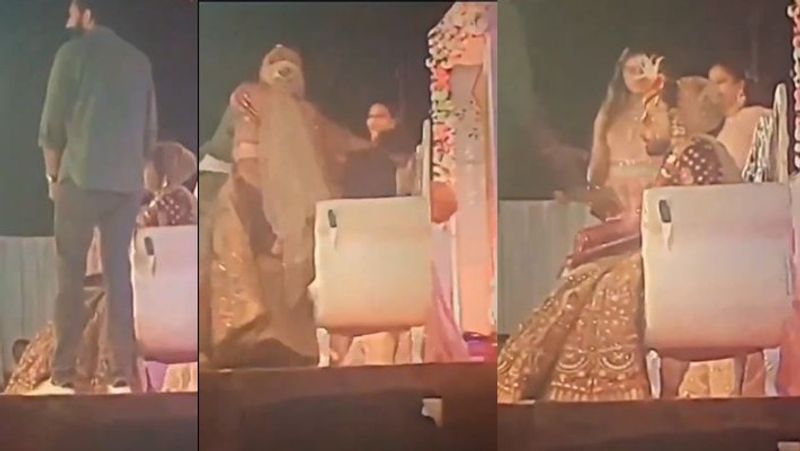 Rajasthan Groom attacked by brides ex Boyfriend with a knife in wedding stage at Bhilwara video viral akb